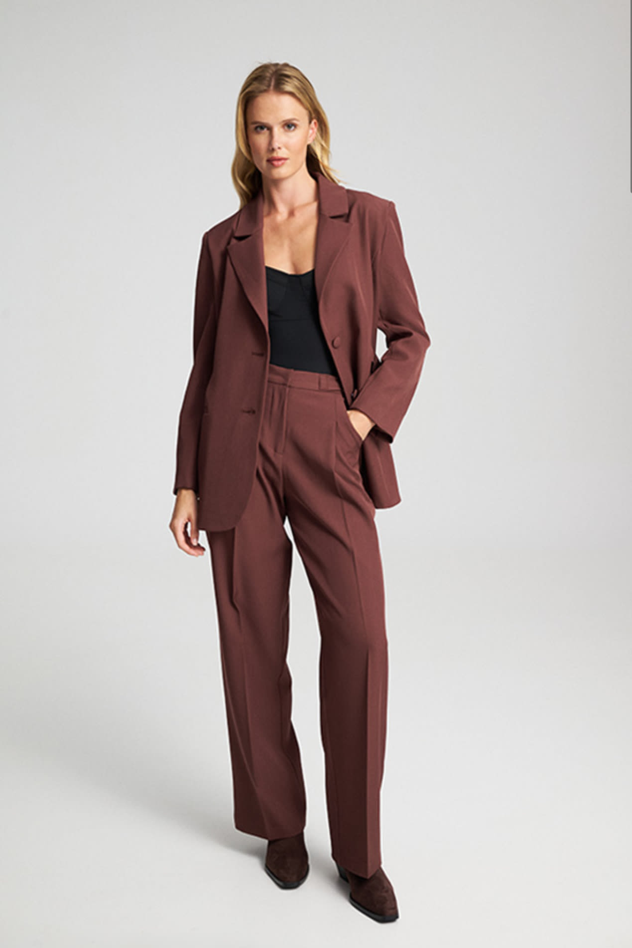 Σετ σακάκι oversized με παντελόνα