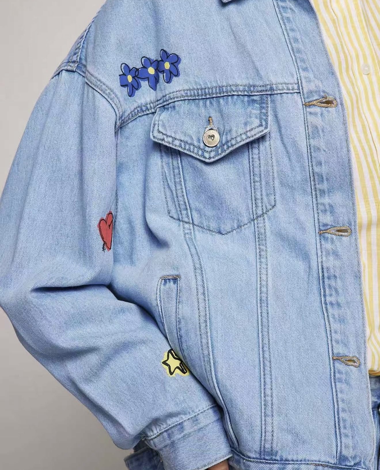 Τζιν μπουφάν με σχέδια