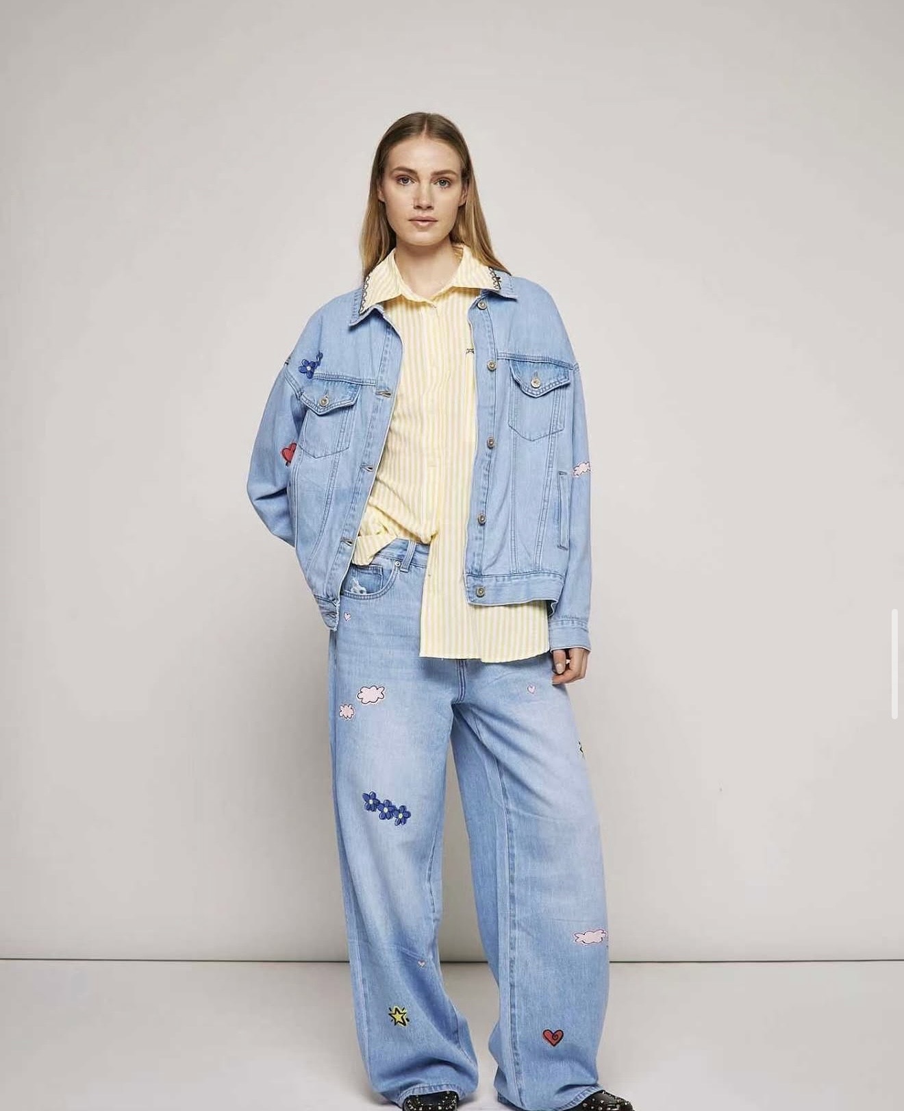 Τζιν μπουφάν με σχέδια